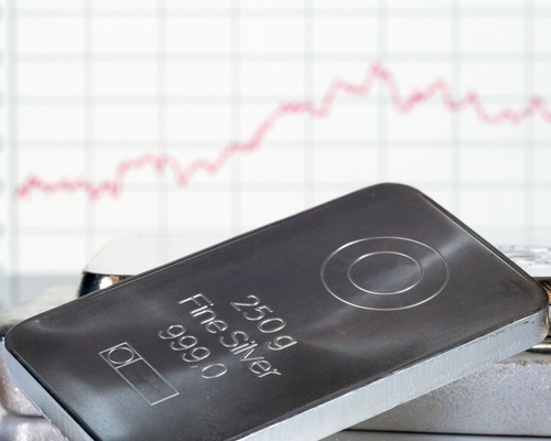 Gümüş ilk kez 60 dolara ulaştı: Neden altından daha fazla yükseliyor?