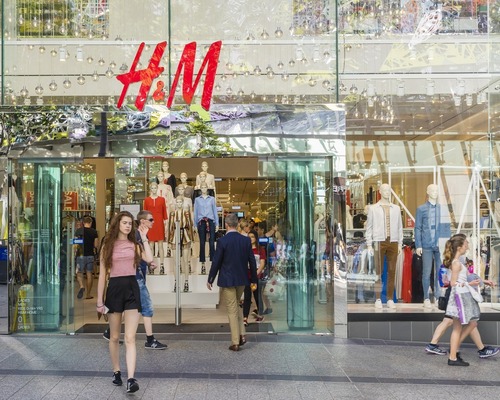 H&M'nin kurucu ailesi şirketteki hisselerini artırıyor