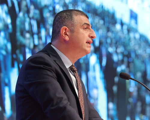 Haluk Bayraktar’dan biyoteknoloji kozmetiğine yatırım