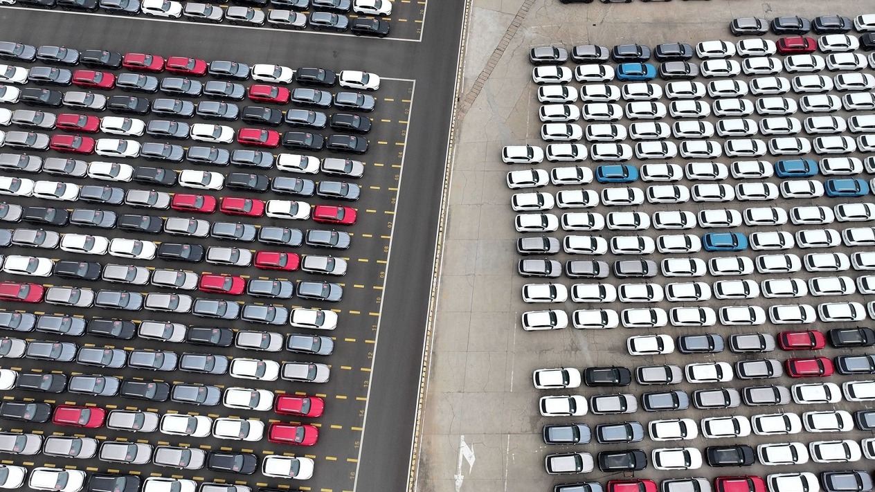 Hangi arabayı alacağım bilemiyorum: Tüketici ikileminden jeopolitik satranç tahtasına