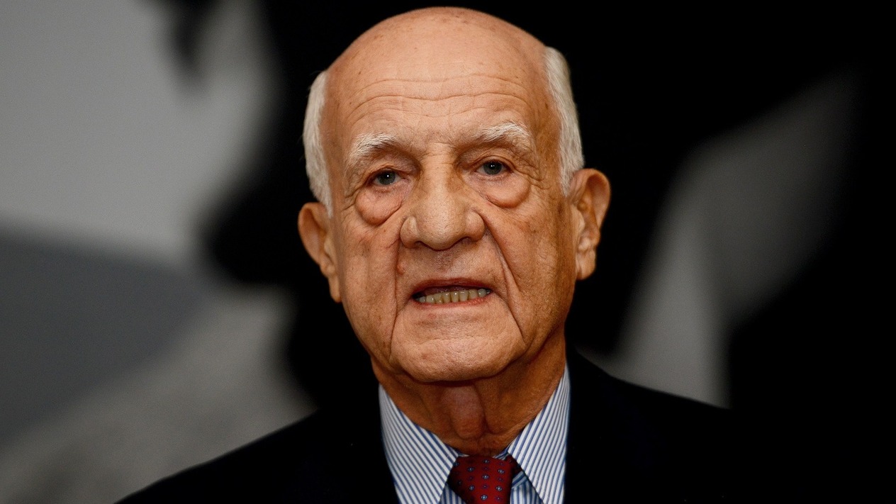 Hastaneden ayrılan İnan Kıraç saatler sonra vasilerine teslim edildi