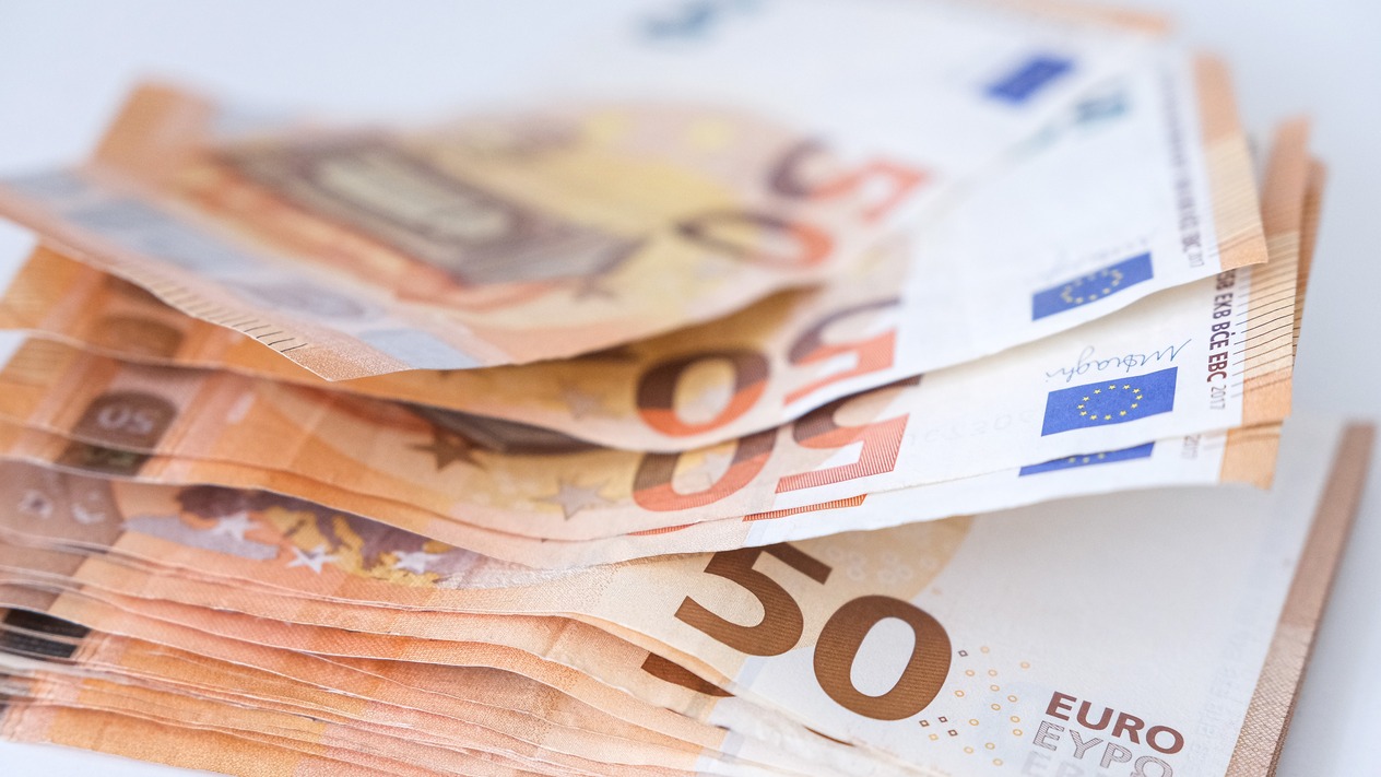 Hazine tahvil ihracıyla 2 milyar euro borçlandı