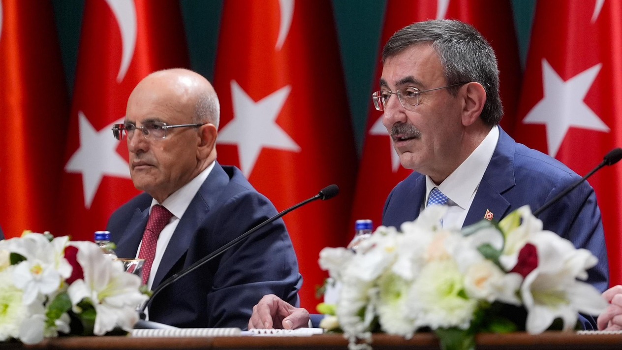 Hazine ve Maliye Bakanı Mehmet Şimşek: Enflasyon kalıcı düşüş yolunda