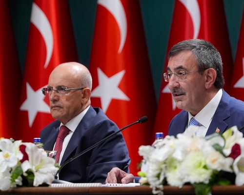 Hazine ve Maliye Bakanı Mehmet Şimşek: Enflasyon kalıcı düşüş yolunda