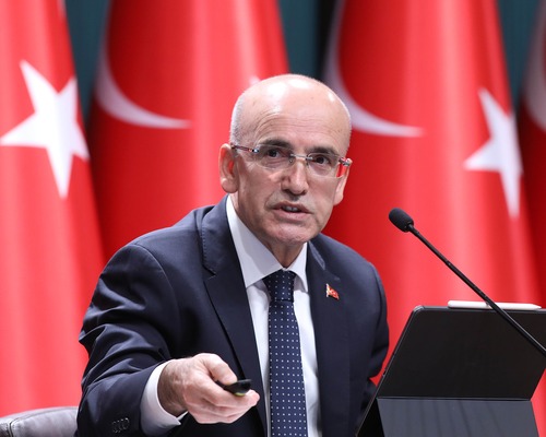 Hazine ve Maliye Bakanı Mehmet Şimşek: Rezervlerde toparlanma başladı