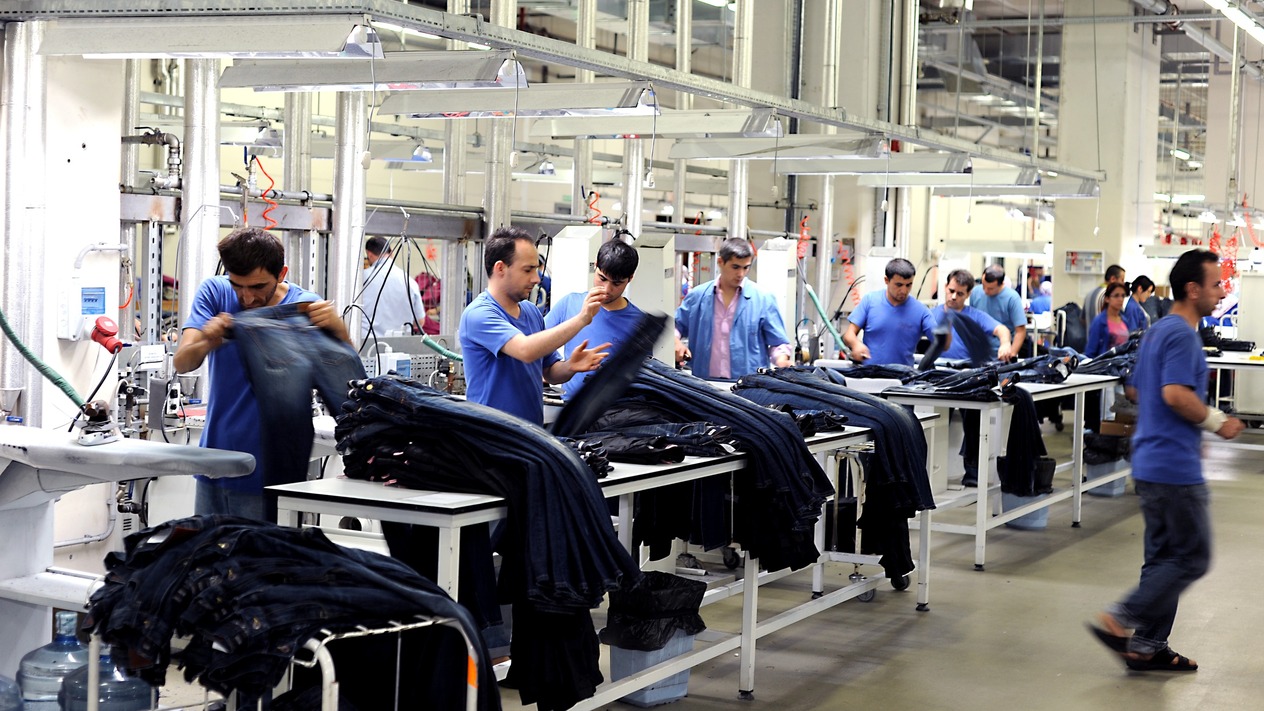 Hazır giyimde açık büyüyor: 2 milyar dolar kayıp