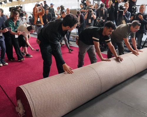 Hollywood’un kırmızı halılarının arkasındaki isim