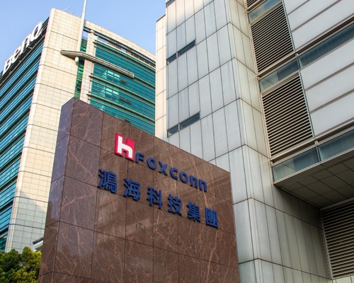 Hon Hai, Renault'un Nissan'daki hisselerine talip oldu