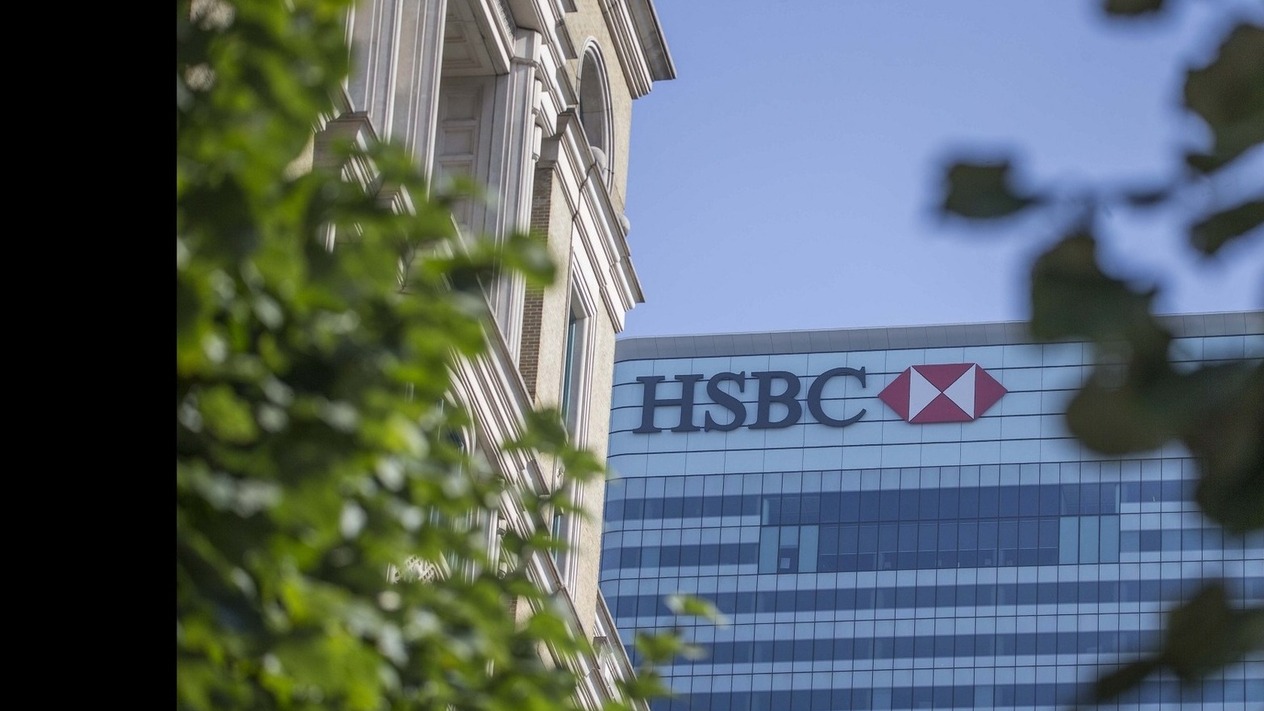 HSBC karda geriledi, son çeyrekte güçlü dönüş yaptı