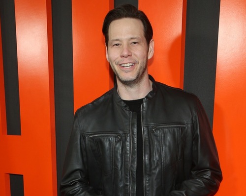 Ike Barinholtz Elon Musk'ı canlandıracak