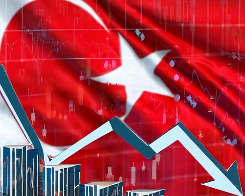 IMF, Türkiye'nin büyüme tahminini düşürdü