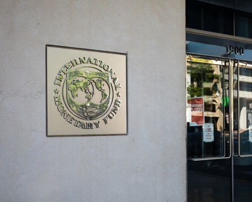 IMF Türkiye’nin büyüme tahminini yükseltti