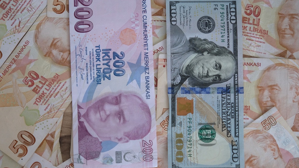 ING dolar/TL tahminini revize etti