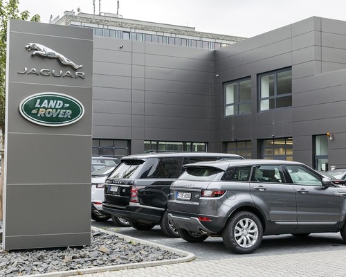İngiliz Jaguar Land Rover 2026 kar marjı tahminini düşürdü