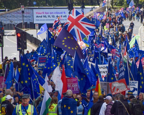 İngiltere’de Brexit sonrası AB’ye dönüş tartışması yeniden başladı