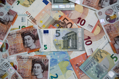 İngiltere'den dört bankaya 105 milyon sterlin ceza