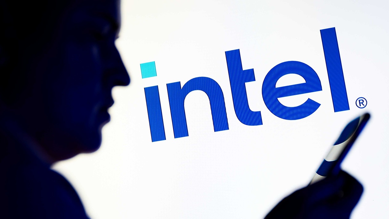 Intel’de stratejik tercih: Beyaz Saray’dan şirket yönetimine