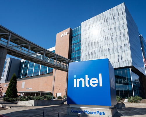 Intel yapay zeka hedefleri için 15 milyar dolarlık hisse satışına gidiyor