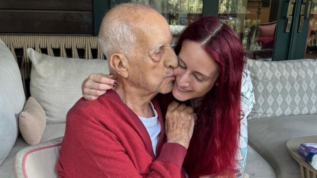 İpek Kıraç'tan babası için doğum günü mesajı