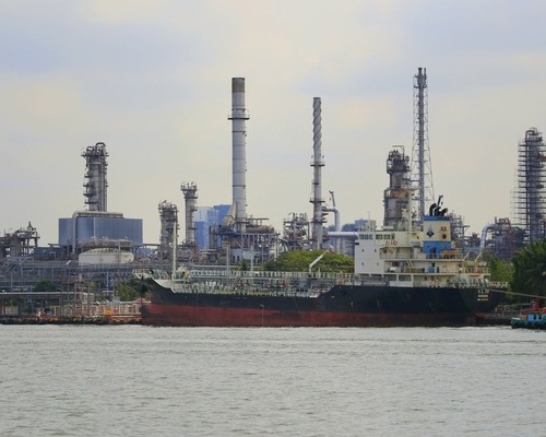 İran, ABD yaptırımlarına rağmen petrol ihracatını sürdürüyor