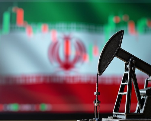 İran Çin'de depoladığı petrolü satmak için yarışıyor