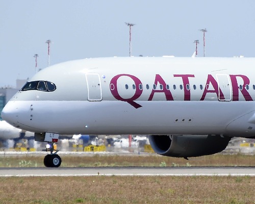 İran'ın saldırısı sebebiyle Katar Havayolları uçakları İstanbul ve Ankara'ya yönlendirildi