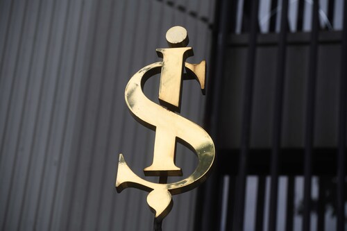 İş Bankası'nda iki genel müdür yardımcısı emekli oldu