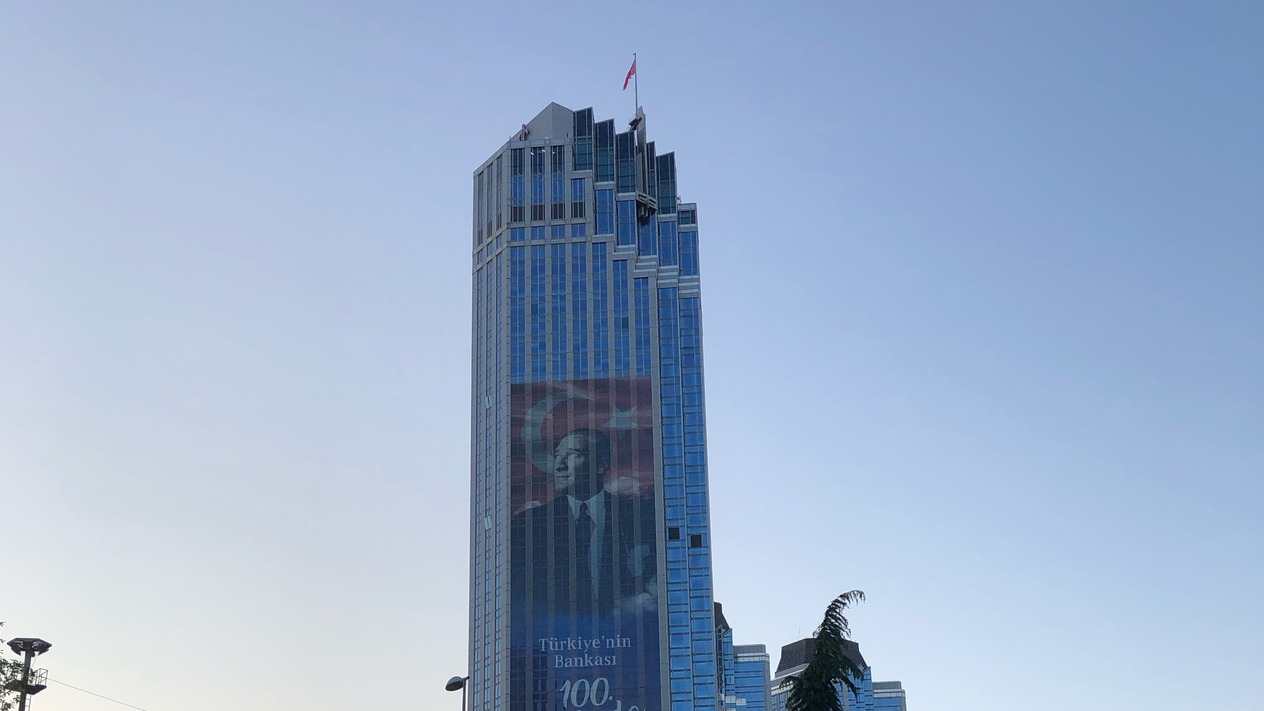 İş Bankası’ndan açıklama: Asılsız iddialar suç teşkil ediyor