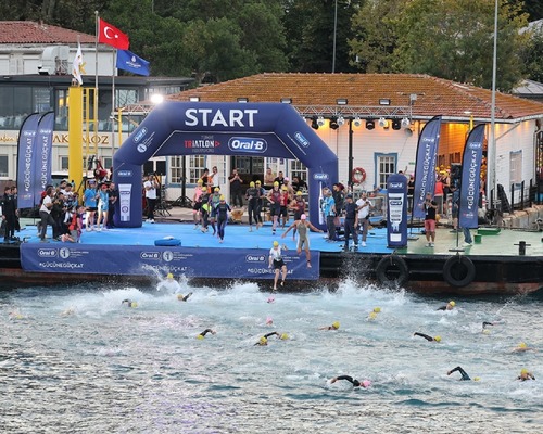 İstanbul Boğaziçi Triatlonu 6'ncı kez düzenlendi