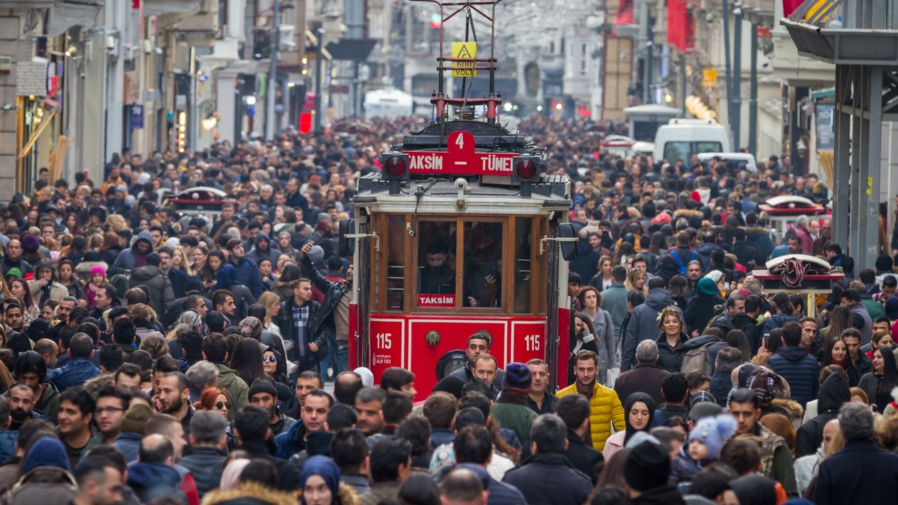 İstanbul’da borsa yatırımcılarının portföyü 2,4 trilyon lirayı aştı