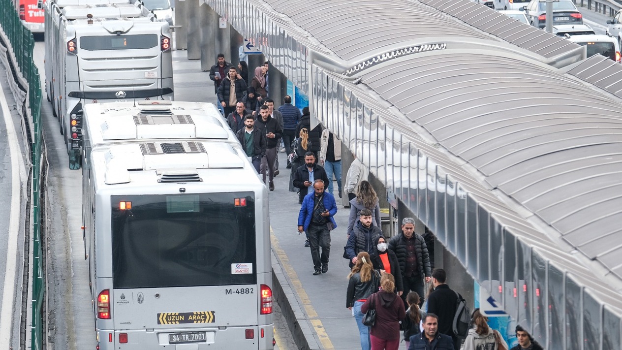 İstanbul'da toplu ulaşıma yüzde 35 zam yapıldı