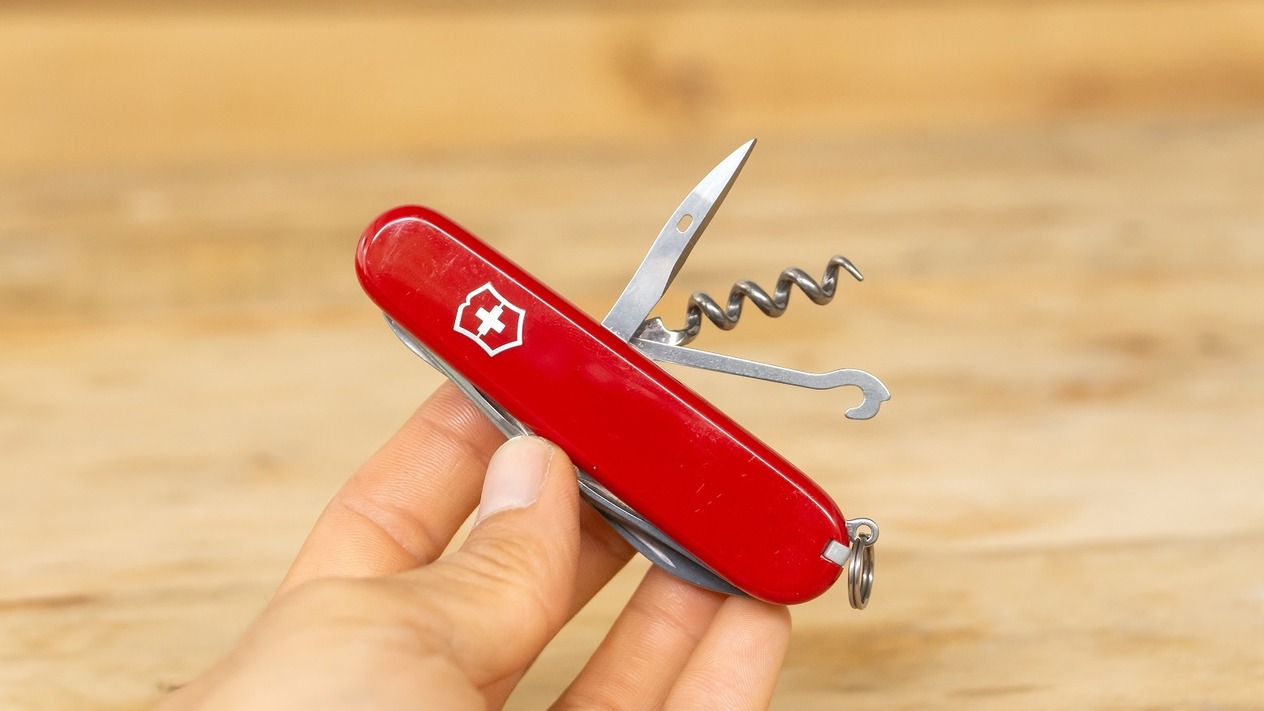 İsviçre çakısı Amerika'da üretilirse hala İsviçre malı sayılır mı?