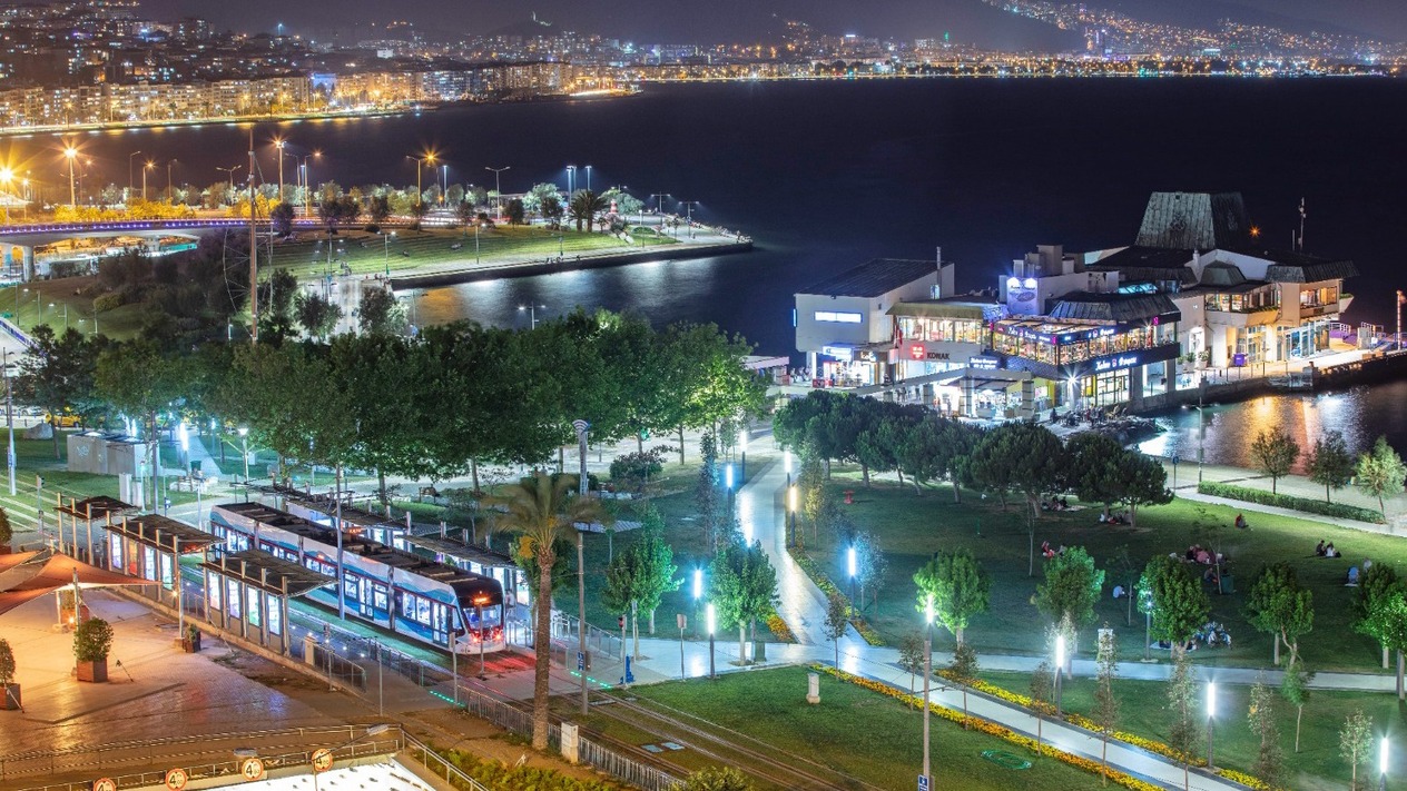 İzmir için bir vizyon: Türkiye’nin geleceğe açılan kapısı