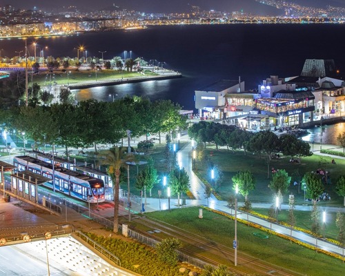 İzmir için bir vizyon: Türkiye’nin geleceğe açılan kapısı