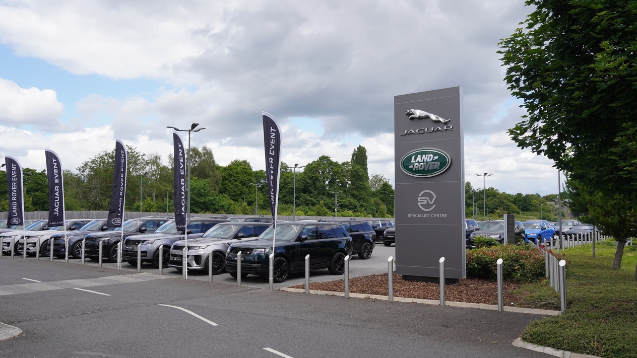 Jaguar Land Rover 2,3 milyar dolarlık tasarruf için binlerce kişiyi işten çıkaracak