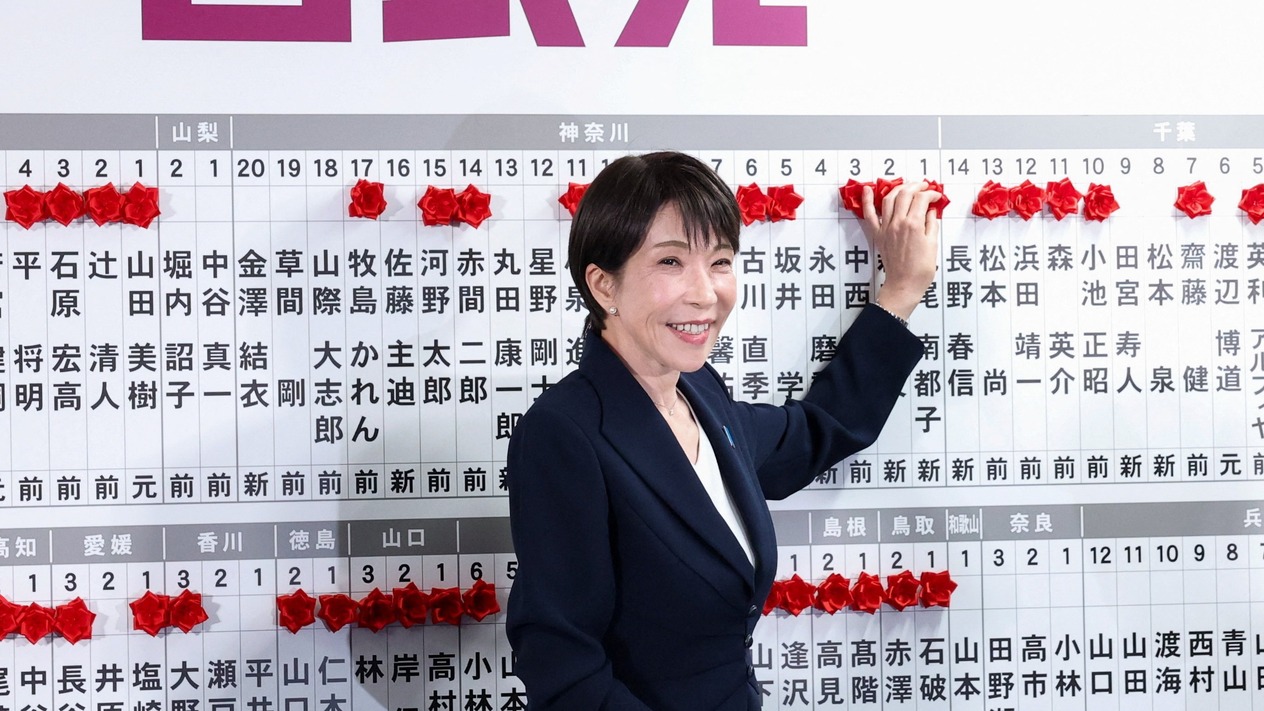 Japonya'da tarihi zafer: Başbakan Takaichi vergi indirimleri için tam yetki aldı