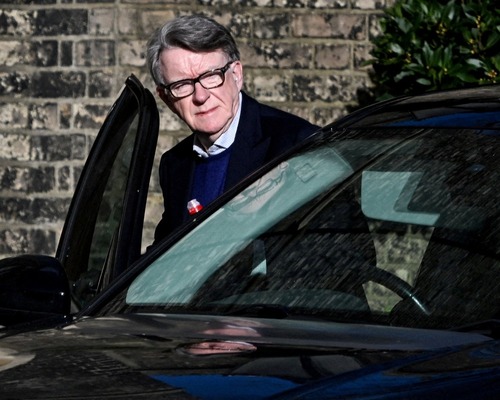 Epstein belgeleri: İngiltere'nin eski ABD Büyükelçisi Mandelson gözaltına alındı