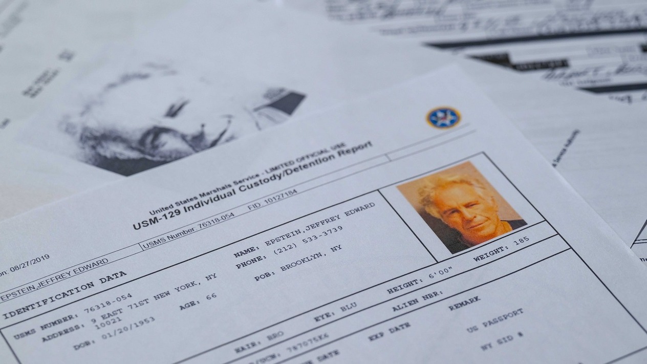Jeffrey Epstein’in intihar notunun gizlendiği iddiası