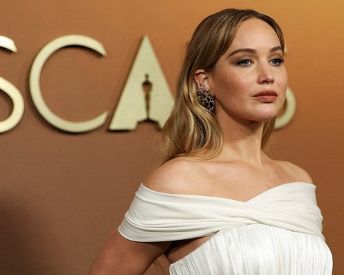 Jennifer Lawrence’ın ödünç aldığı mücevherleri Sotheby’s satışa çıkaracak