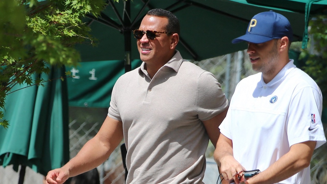 Jennifer Lopez’in eski nişanlısı Rodriguez'den 100 milyon dolarlık girişim