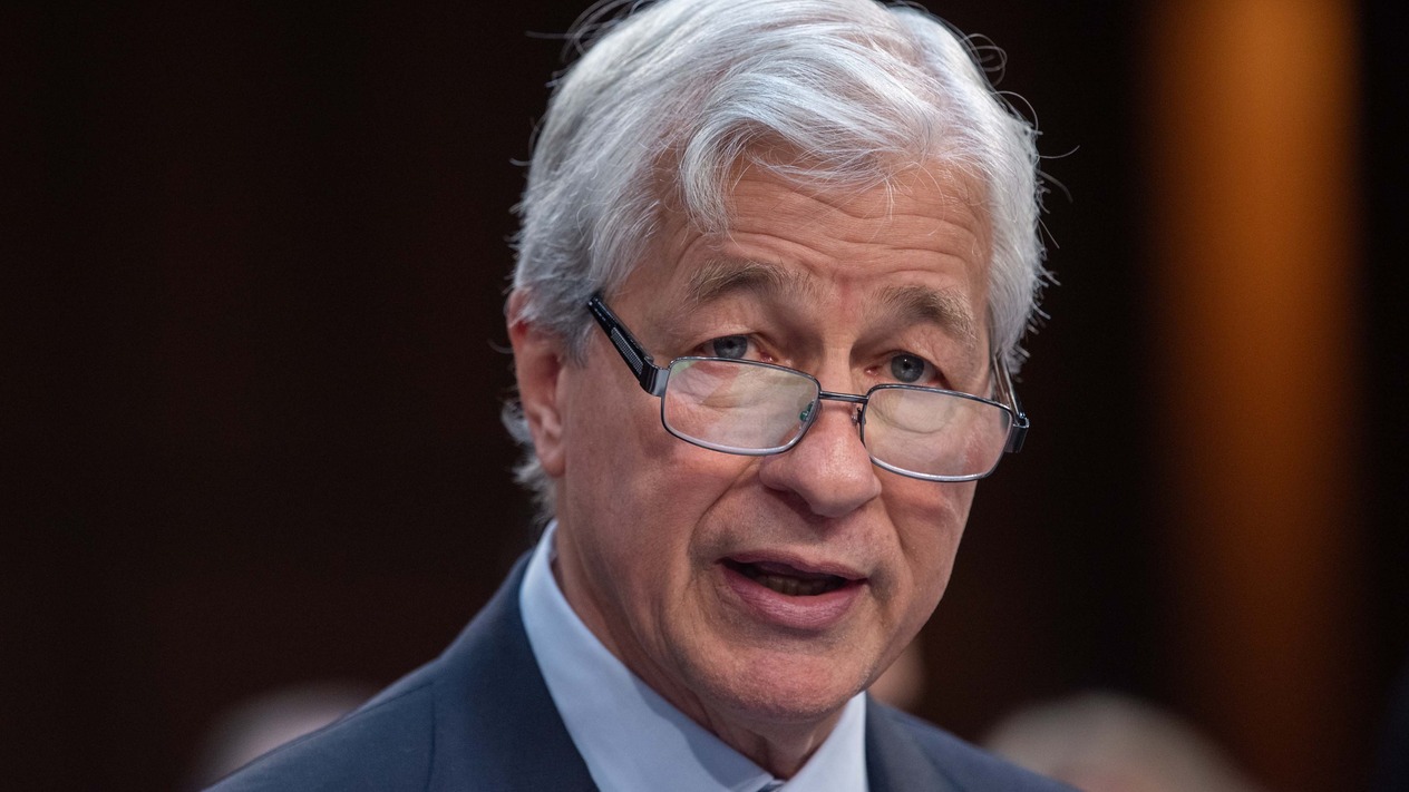 JPMorgan CEO’su Jamie Dimon: Enflasyon bitmedi, riskler geri dönüyor