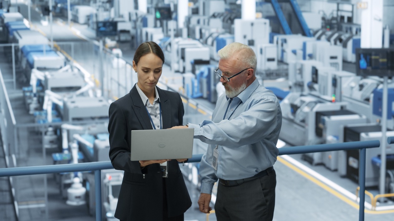 Kadınlar yapay zeka kaynaklı iş kaybında iki kat daha fazla risk altında