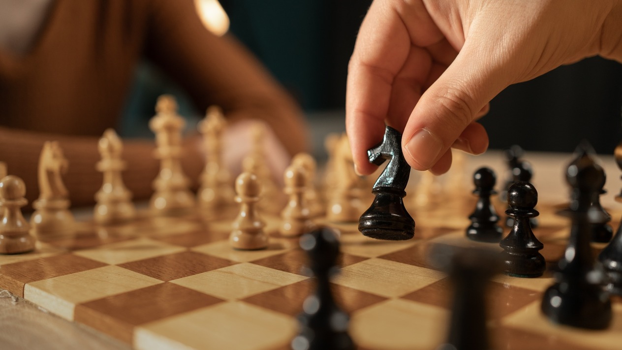 Kaotik bir dünyada Türkiye’nin yolu: Değerler değil, gerçekler belirleyecek