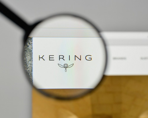 Kering güzellik birimini L’Oréal’e dört milyar dolara satmayı değerlendiriyor