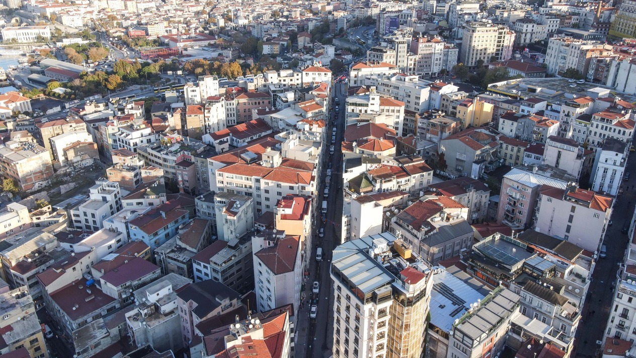 Konut fiyatları 2024'te reel olarak yüzde 10,4 değer kaybetti