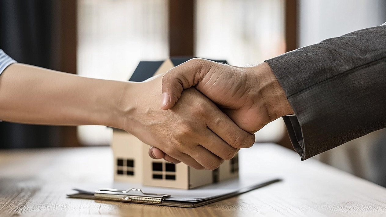 Konut satışları rekor hedefe yaklaştı, yabancı talebi düştü