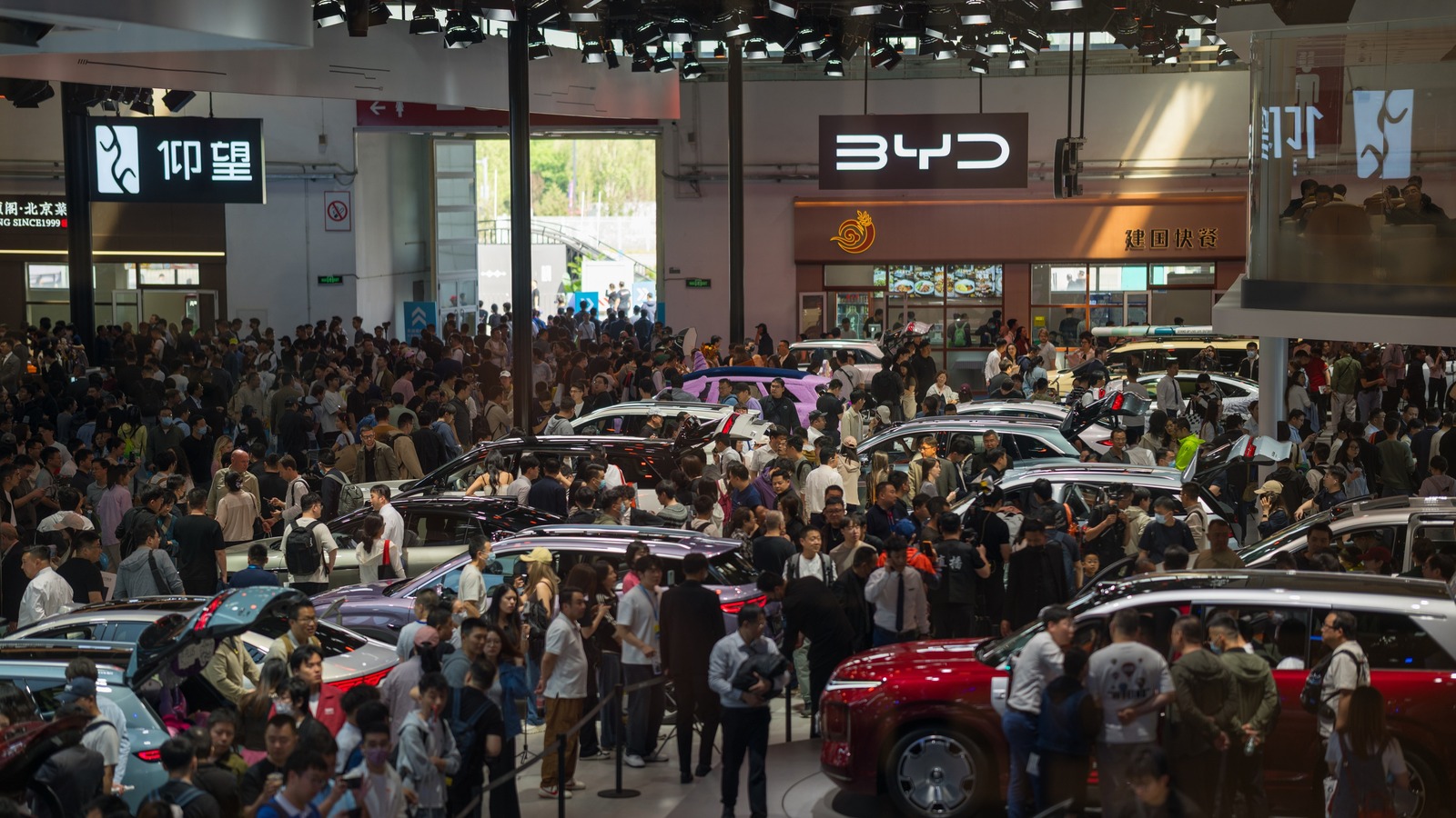 KPMG: 2035'te 10 büyük otomotiv üreticisinden 6'sı Çinli olabilir