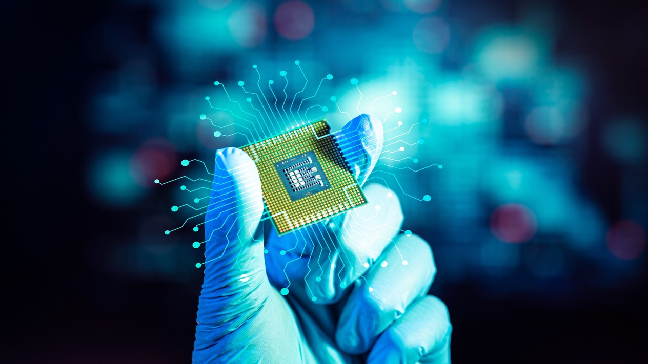 Küresel yarı iletken satışları ikinci çeyrekte 180 milyar dolara yaklaştı