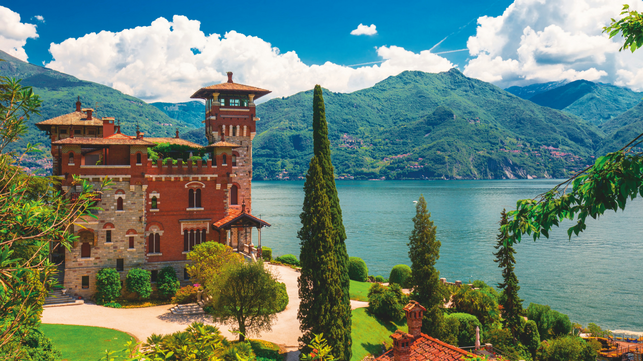 Kurgusal keşifler: Sahne ışıkları altında bir tatil