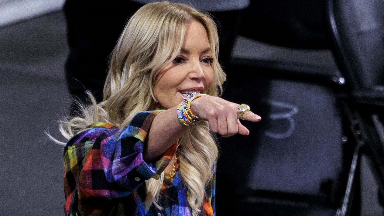 Lakers anlaşması: Jeanie Buss ailesinin azınlık hisselerini satışına karşı çıktı